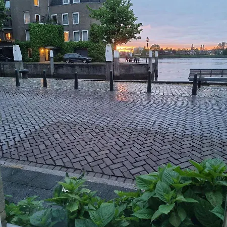 Exclusive * Dordrecht