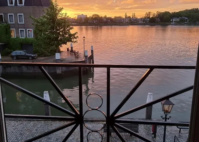 דירה Exclusive *